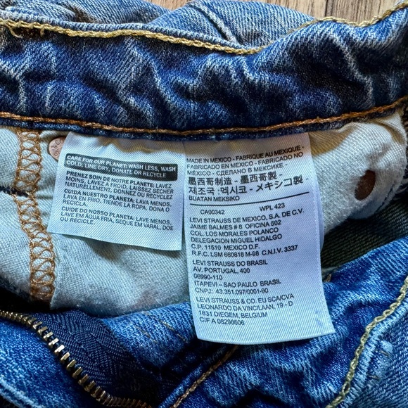 LEVI’s - 511 Jean Shorts - Size 30 - Picture 4 of 10